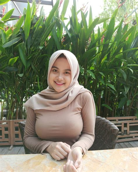 Jilbab Tobrut Colmek Memek Tembem